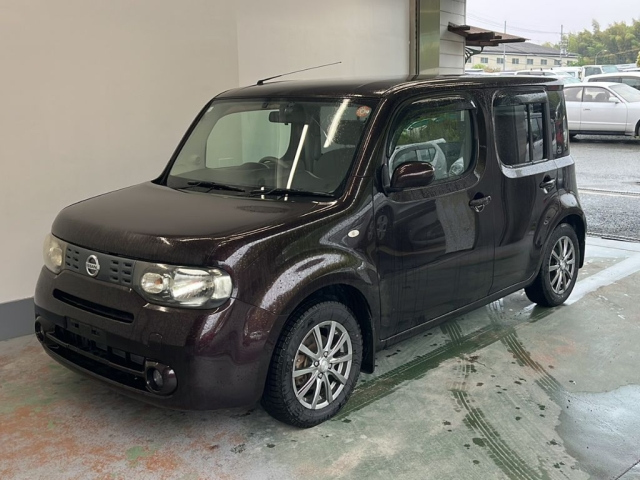 NISSAN CUBE — фото