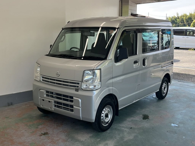 NISSAN CLIPPER — фото