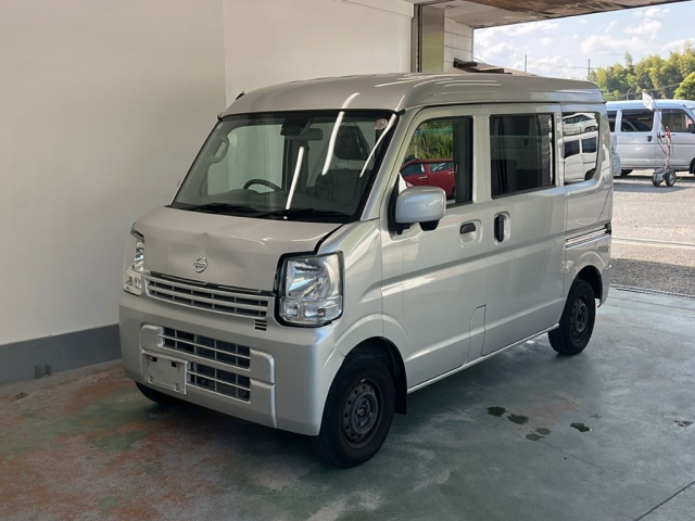 NISSAN CLIPPER — фото