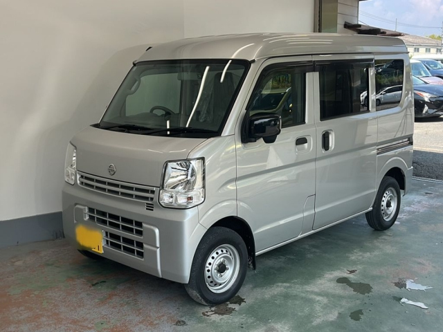 NISSAN CLIPPER — фото