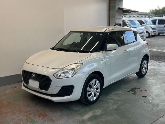 SUZUKI SWIFT — фото