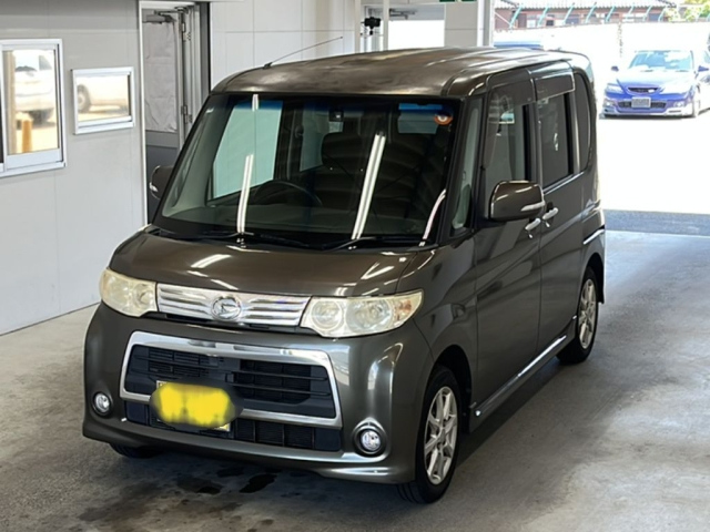 DAIHATSU TANTO — фото