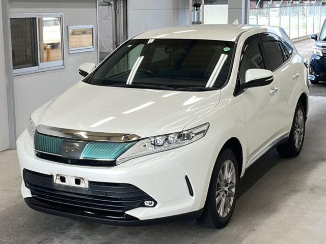 TOYOTA HARRIER — фото