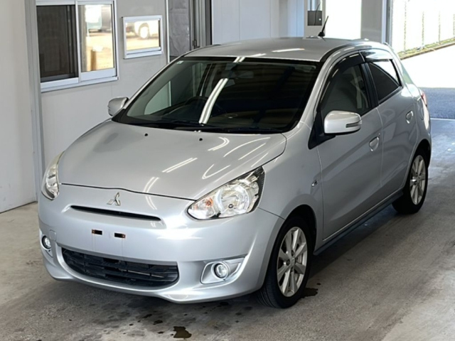 MITSUBISHI MIRAGE — фото
