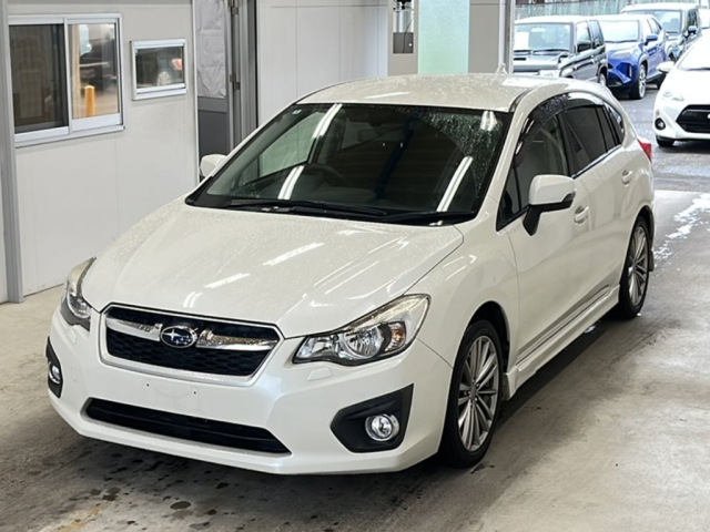 SUBARU IMPREZA — фото