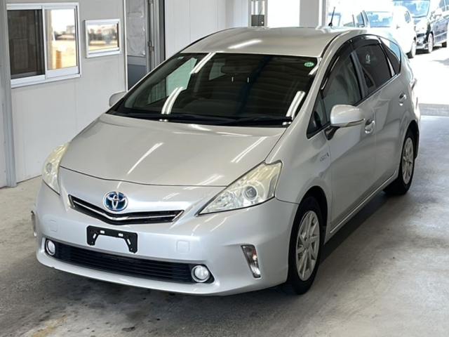 TOYOTA PRIUS — фото