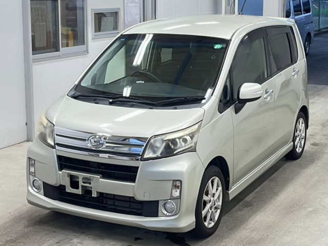 DAIHATSU MOVE — фото