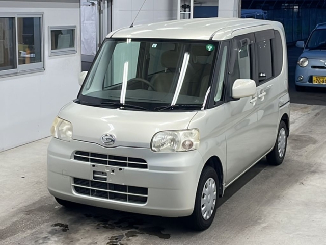 DAIHATSU TANTO — фото