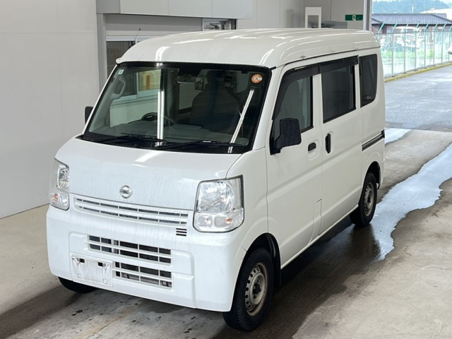 NISSAN CLIPPER — фото