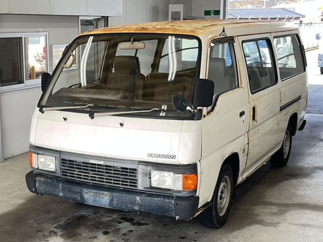 NISSAN CARAVAN — фото