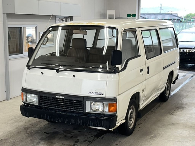 NISSAN CARAVAN — фото