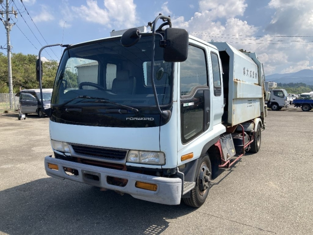 ISUZU FORWARD — фото