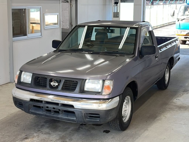 NISSAN DATSUN — фото