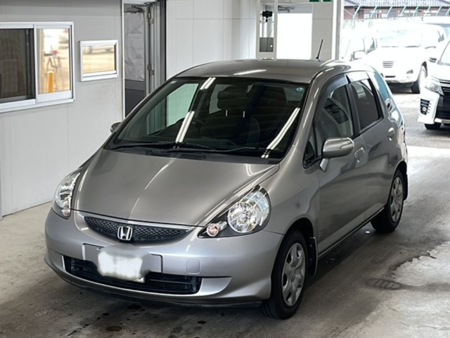 HONDA FIT — фото
