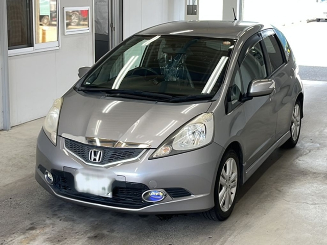HONDA FIT — фото