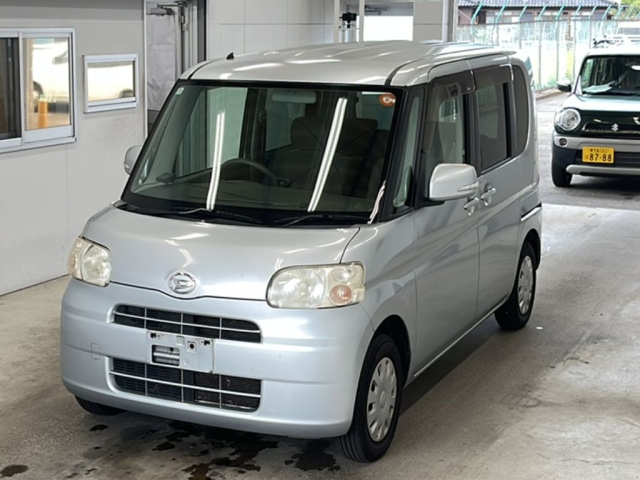 DAIHATSU TANTO — фото