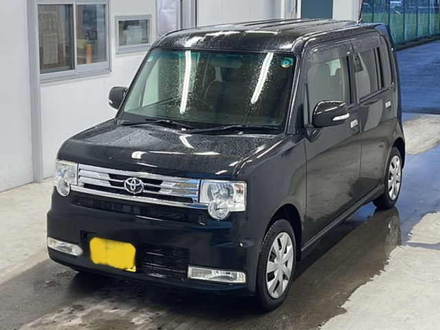 TOYOTA PIXIS — фото