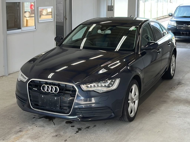 AUDI A6 — фото