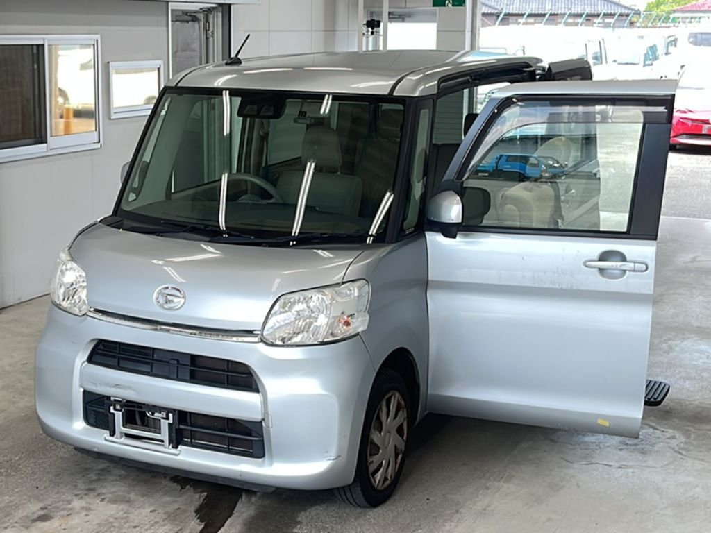 DAIHATSU TANTO — фото