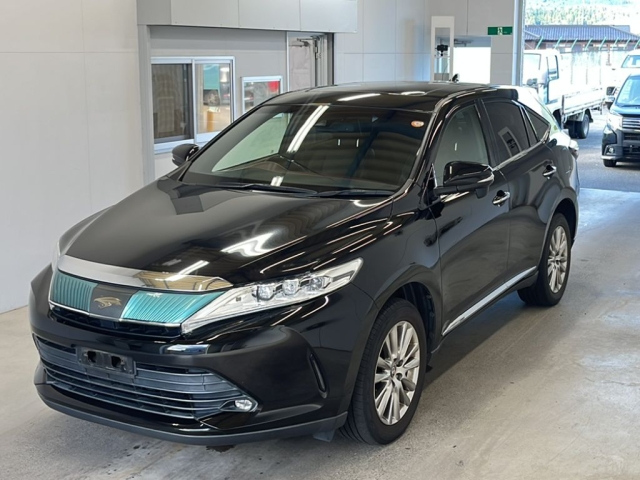 TOYOTA HARRIER — фото