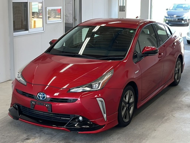 TOYOTA PRIUS — фото
