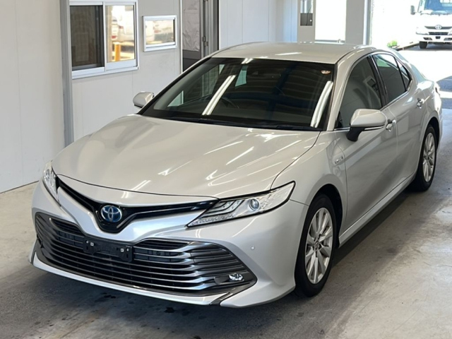 TOYOTA CAMRY — фото