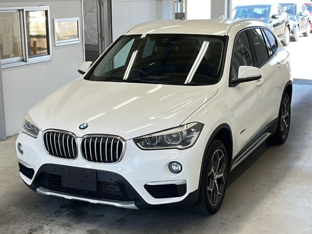 BMW X1 — фото