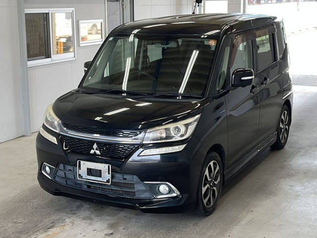 MITSUBISHI DELICA — фото