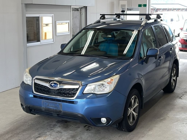 SUBARU FORESTER — фото