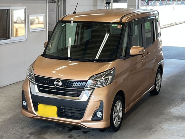 NISSAN DAYZ ROOX