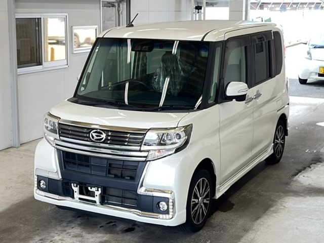 DAIHATSU TANTO — фото