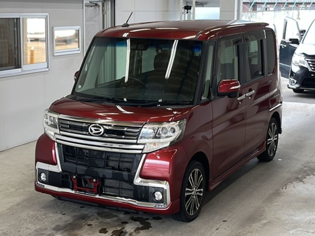 DAIHATSU TANTO — фото