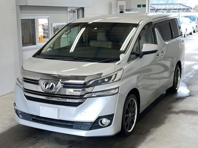 TOYOTA VELLFIRE — фото