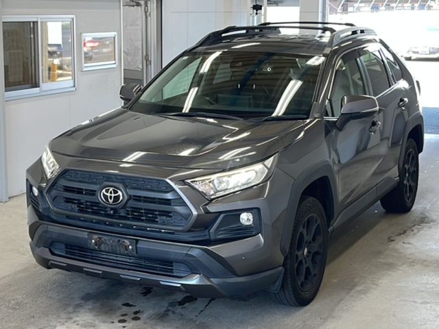TOYOTA RAV4 — фото