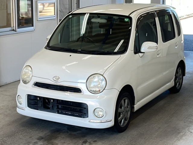 DAIHATSU MOVE — фото
