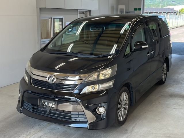 TOYOTA VELLFIRE — фото