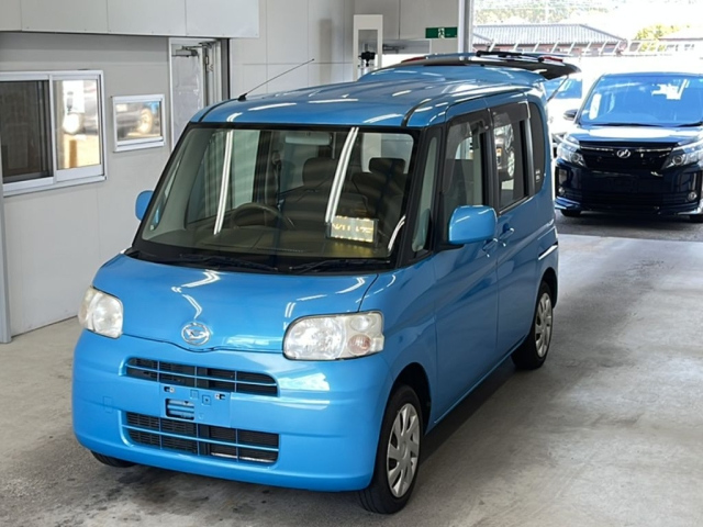 DAIHATSU TANTO — фото