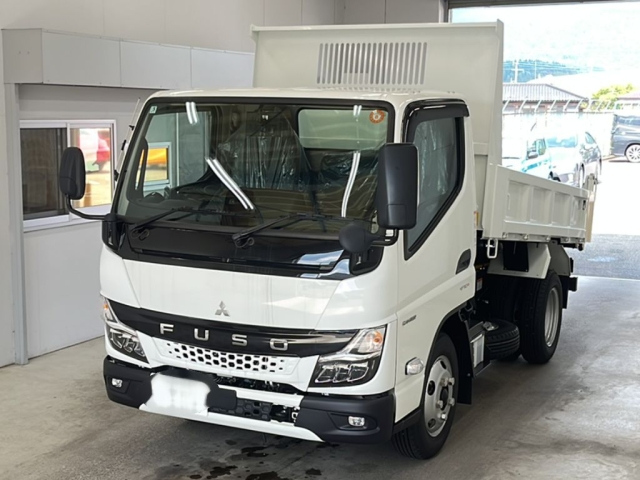 MITSUBISHI CANTER — фото
