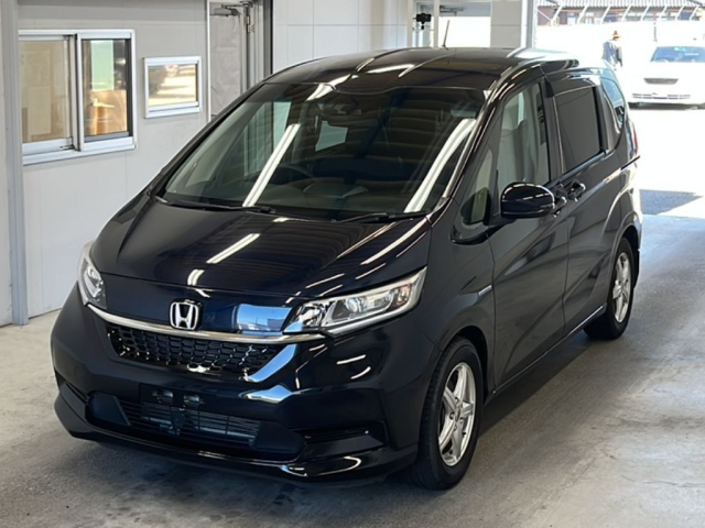 HONDA FREED — фото