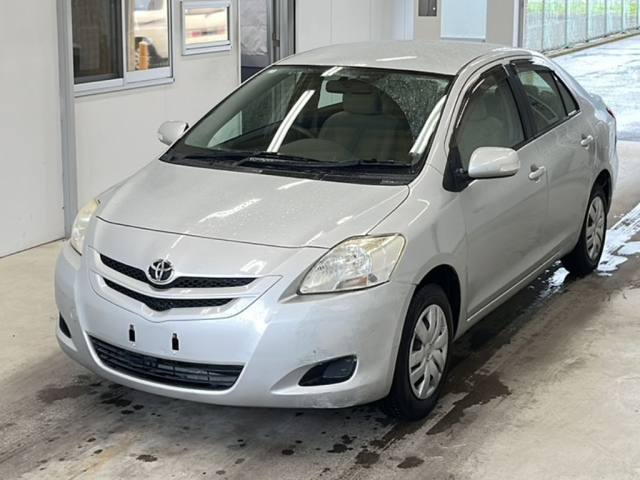 TOYOTA BELTA — фото