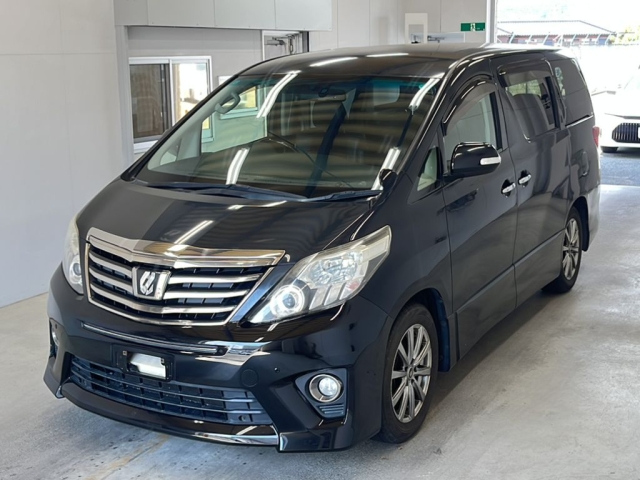 TOYOTA ALPHARD — фото