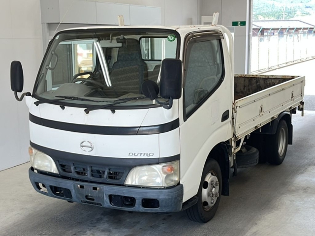 HINO DUTRO — фото