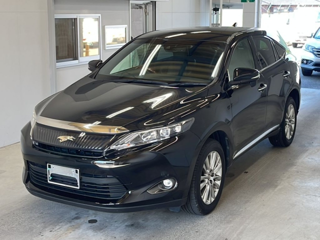 TOYOTA HARRIER — фото