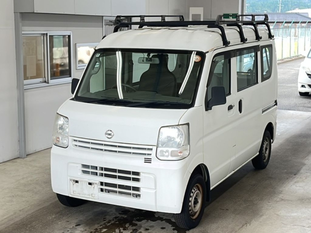 NISSAN CLIPPER — фото