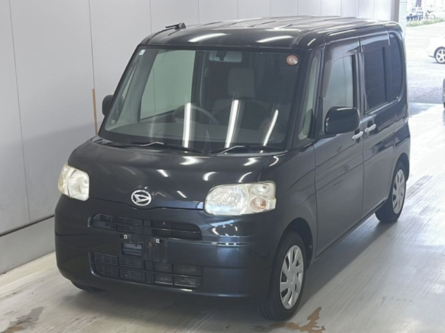 DAIHATSU TANTO — фото