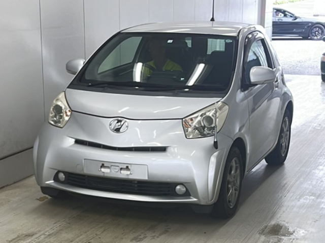 TOYOTA IQ — фото