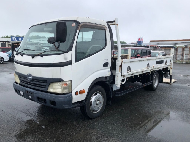 HINO DUTRO — фото