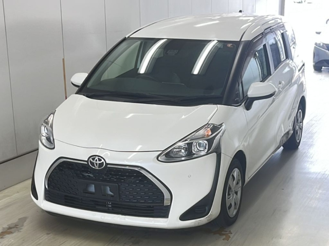 TOYOTA SIENTA — фото