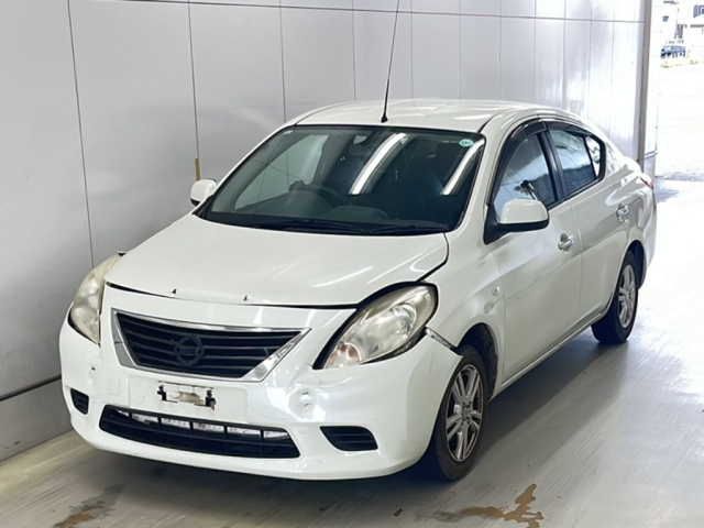 NISSAN LATIO