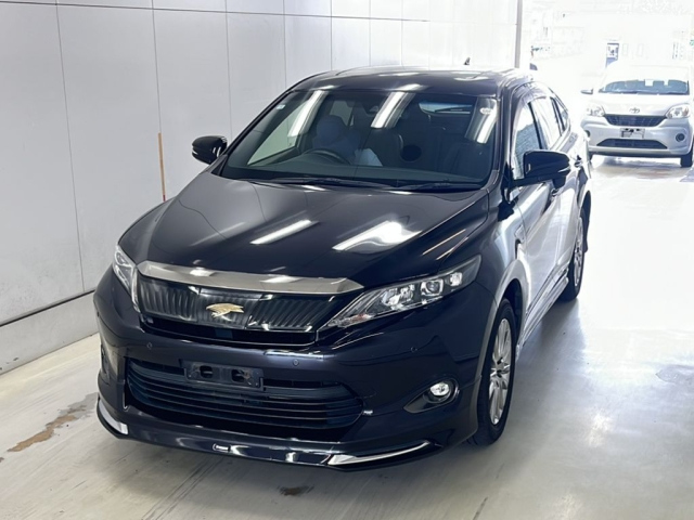 TOYOTA HARRIER — фото